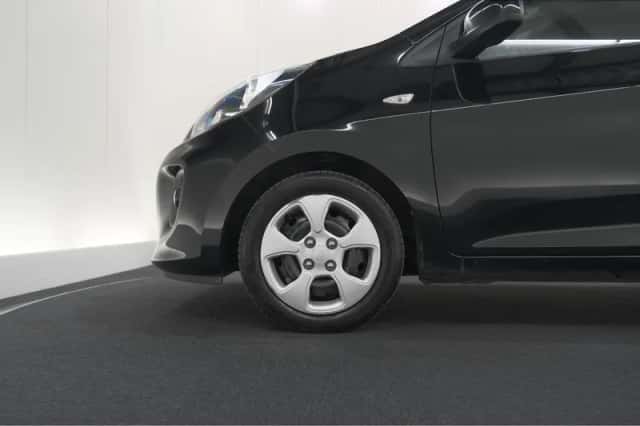 Kia Picanto (2016) thumbnail 6