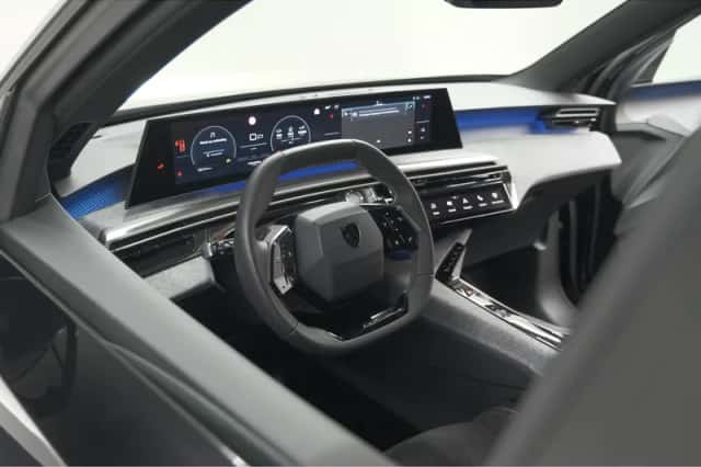 Peugeot 3008 (2025) thumbnail 2