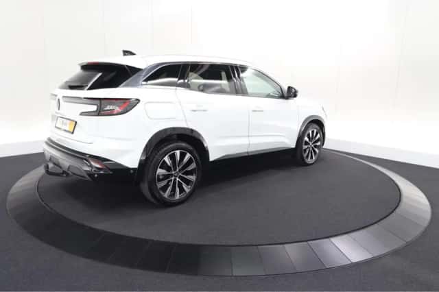 Renault Austral (2023) thumbnail 5