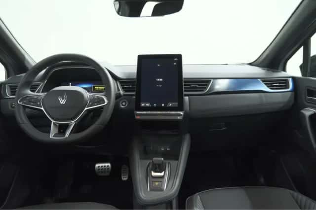 Renault Captur (2025) thumbnail 2