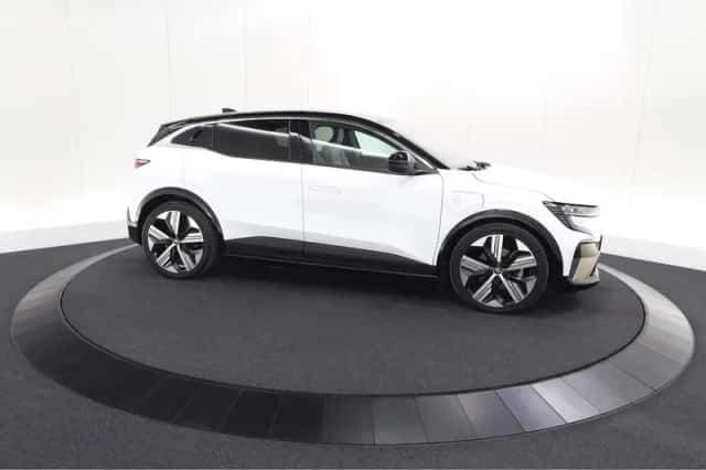 Renault Mégane E-Tech (2023) thumbnail 6