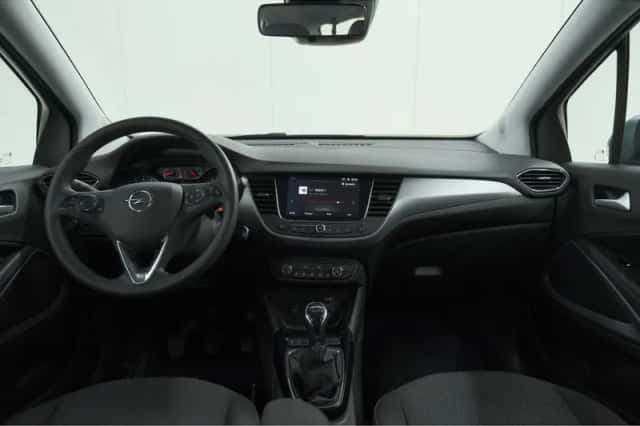Opel Crossland X (2017) thumbnail 2