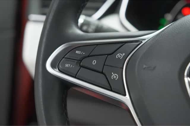 Renault Clio (2020) thumbnail 3