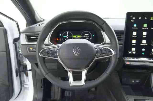 Renault Captur (2025) thumbnail 2