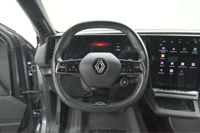 Renault Mégane E-Tech (2023) thumbnail 2