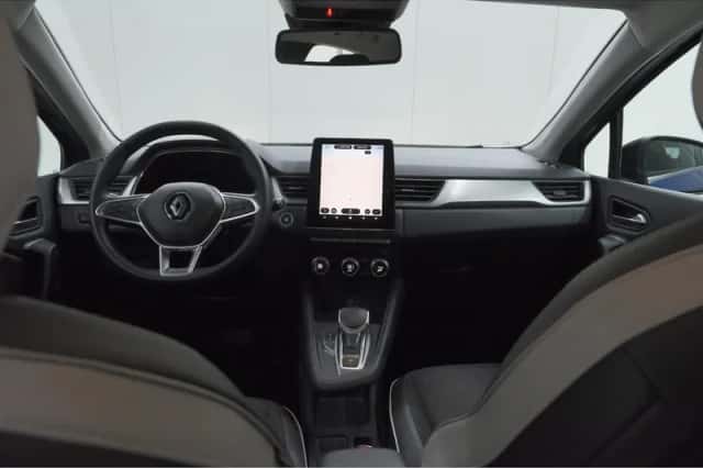 Renault Captur (2020) thumbnail 2