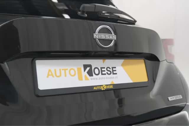 Nissan Juke (2023) thumbnail 5