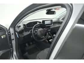 Peugeot 208 (2024) thumbnail 2