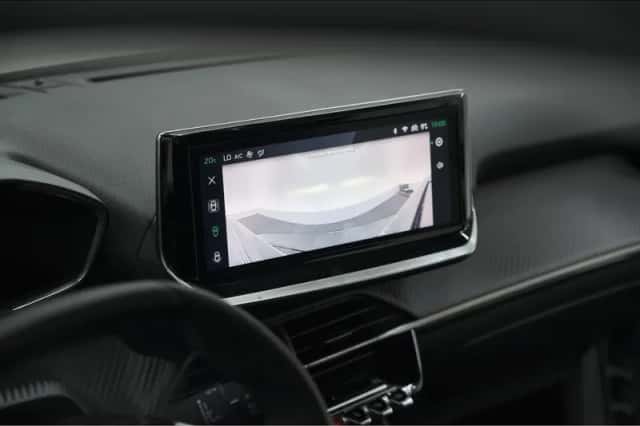 Peugeot 208 (2024) thumbnail 15