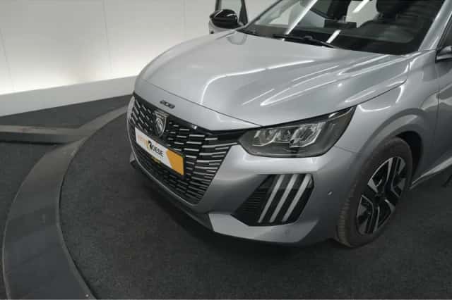 Peugeot 208 (2024) thumbnail 18