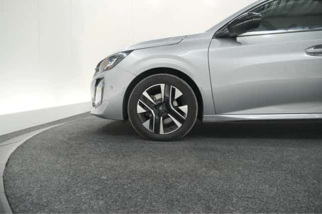 Peugeot 208 (2024) thumbnail 21