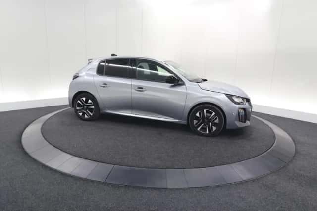 Peugeot 208 (2024) thumbnail 8