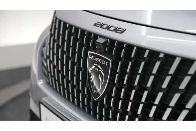 Peugeot 2008 (2024) thumbnail 19