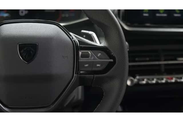 Peugeot 2008 (2024) thumbnail 38
