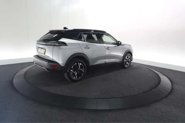 Peugeot 2008 (2024) thumbnail 5