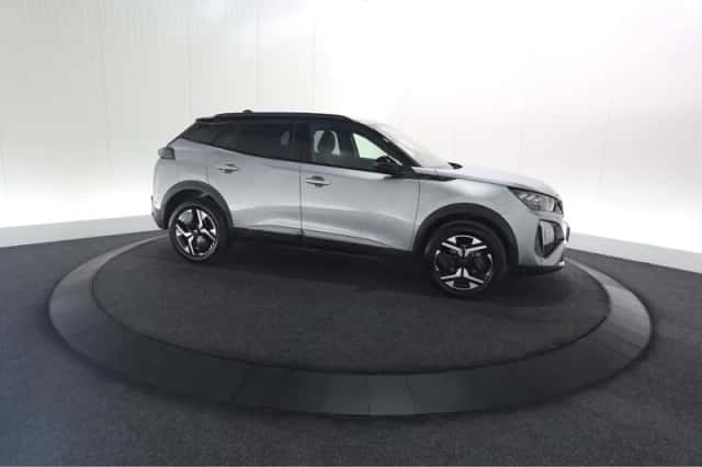 Peugeot 2008 (2024) thumbnail 8