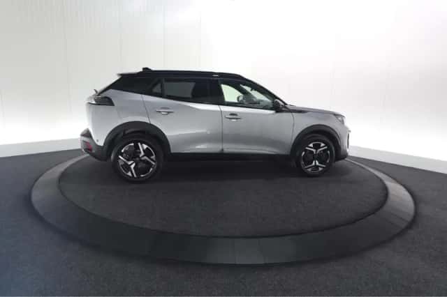 Peugeot 2008 (2024) thumbnail 9