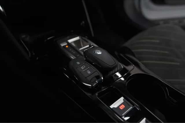 Peugeot 2008 (2024) thumbnail 15