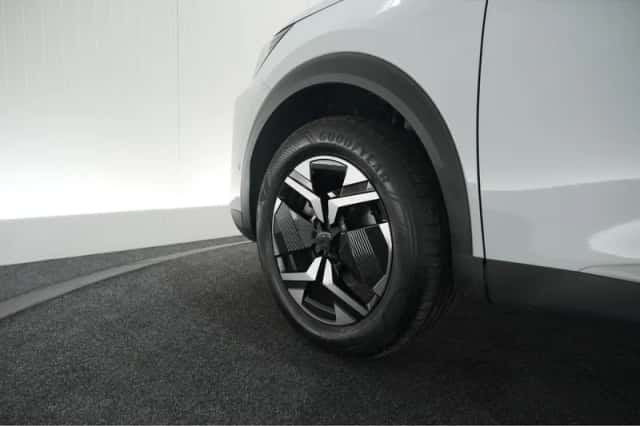 Peugeot 2008 (2024) thumbnail 23