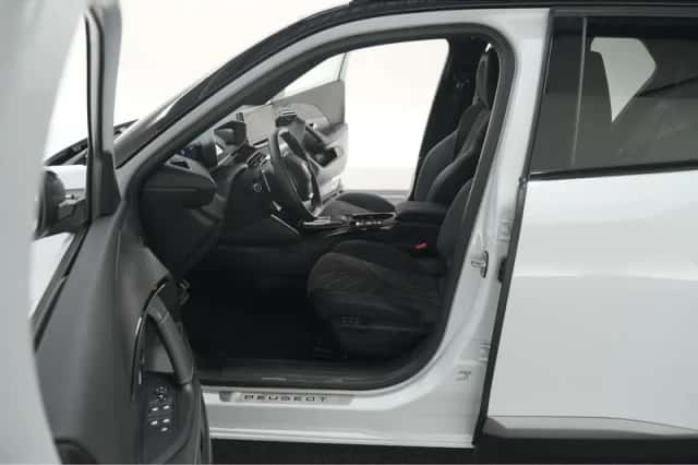 Peugeot 2008 (2024) thumbnail 31
