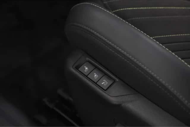 Peugeot 2008 (2024) thumbnail 33