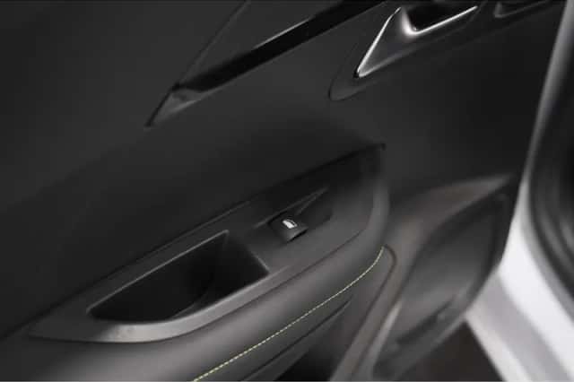 Peugeot 2008 (2024) thumbnail 38