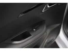 Peugeot 2008 (2024) thumbnail 38