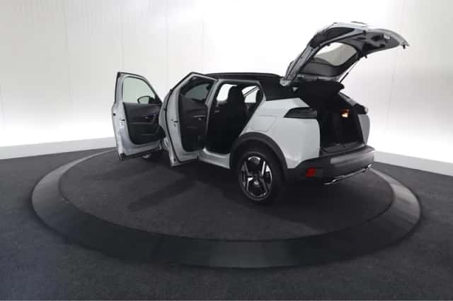 Peugeot 2008 (2024) thumbnail 86