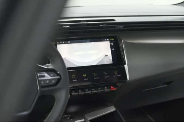 Peugeot 408 (2024) thumbnail 14