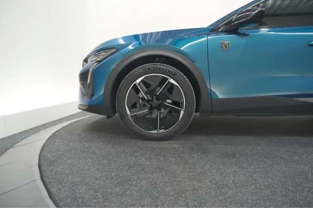 Peugeot 408 (2024) thumbnail 19