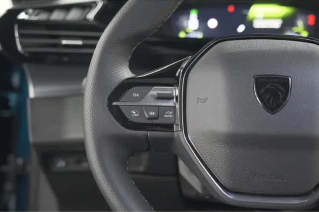 Peugeot 408 (2024) thumbnail 38
