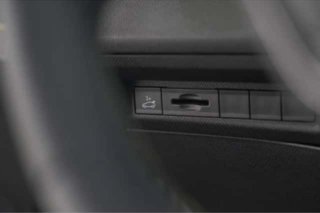 Peugeot 408 (2024) thumbnail 46