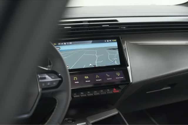 Peugeot 408 (2024) thumbnail 56