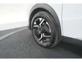 Peugeot 2008 (2024) thumbnail 17