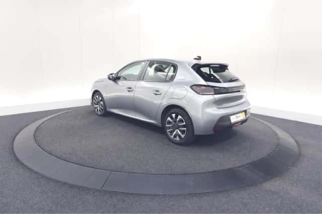 Peugeot 208 (2024) thumbnail 11