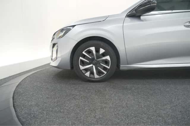 Peugeot 208 (2024) thumbnail 14