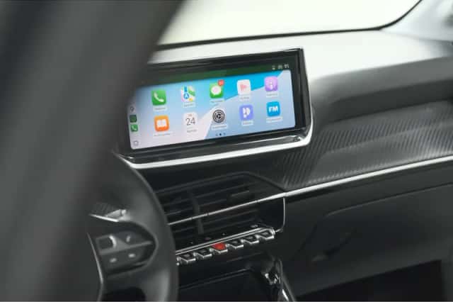 Peugeot 208 (2024) thumbnail 3