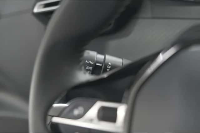 Peugeot 208 (2024) thumbnail 27