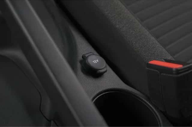 Peugeot 208 (2024) thumbnail 33