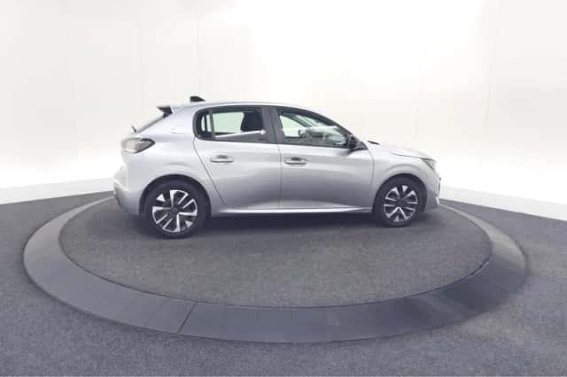 Peugeot 208 (2024) thumbnail 8