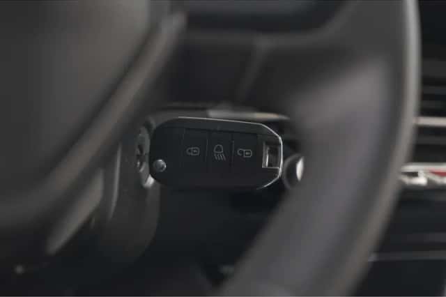 Peugeot 208 (2024) thumbnail 12
