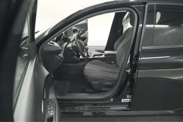 Peugeot 208 (2024) thumbnail 19
