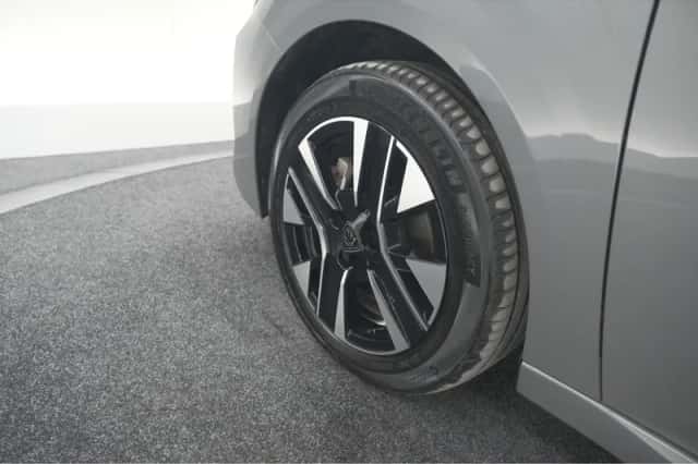 Peugeot 208 (2024) thumbnail 19