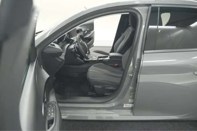Peugeot 208 (2024) thumbnail 24