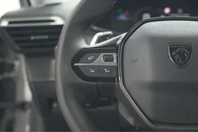 Peugeot 208 (2024) thumbnail 31
