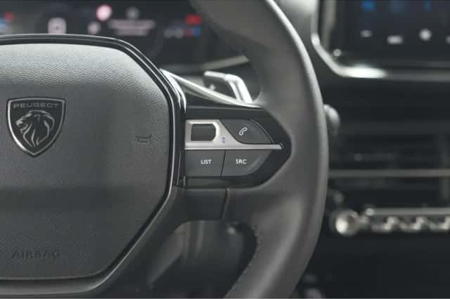 Peugeot 208 (2024) thumbnail 32