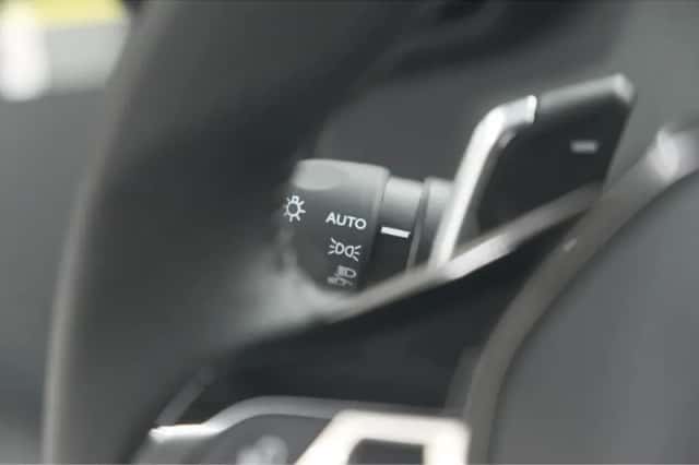 Peugeot 208 (2024) thumbnail 35