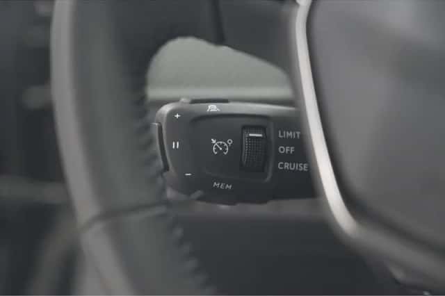 Peugeot 208 (2024) thumbnail 37