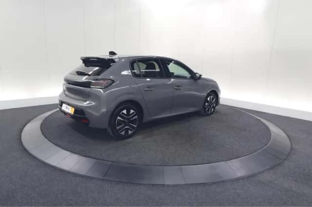 Peugeot 208 (2024) thumbnail 5