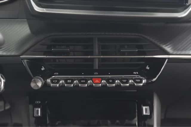 Peugeot 208 (2024) thumbnail 46